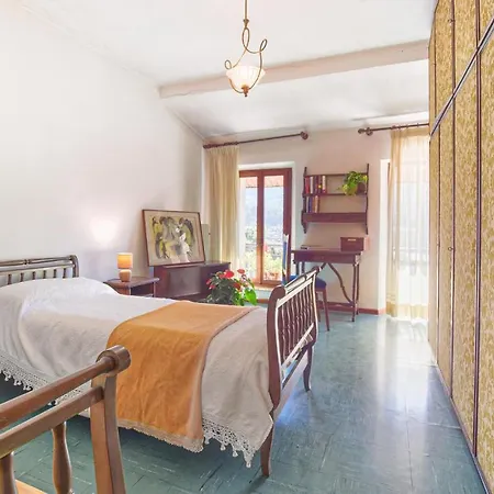 Appartement Amazing In With Kitchen Feltre